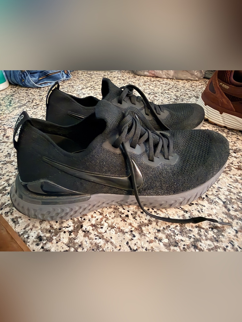 Nike epic react fly knit 2 Men's Black Knit Sneakers sz 12